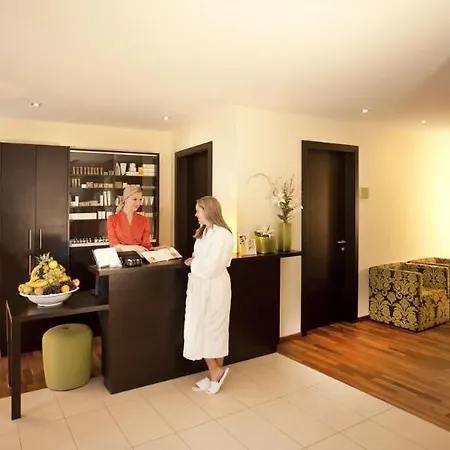 Bon Alpina Semesteranläggning (resort) 3*